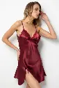 001-018052-bordo-4.webp